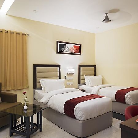 Sunshine Hotel Raigarh Экстерьер фото