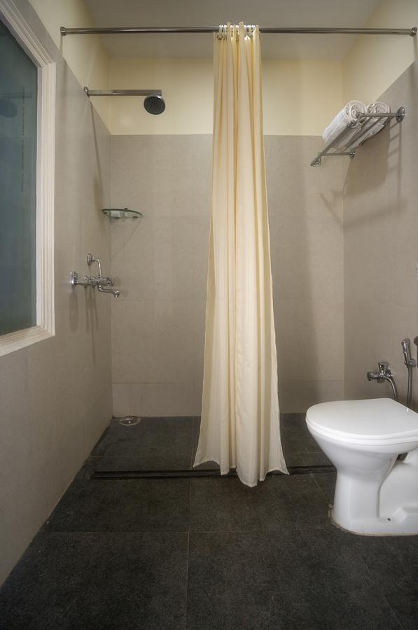 Sunshine Hotel Raigarh Экстерьер фото